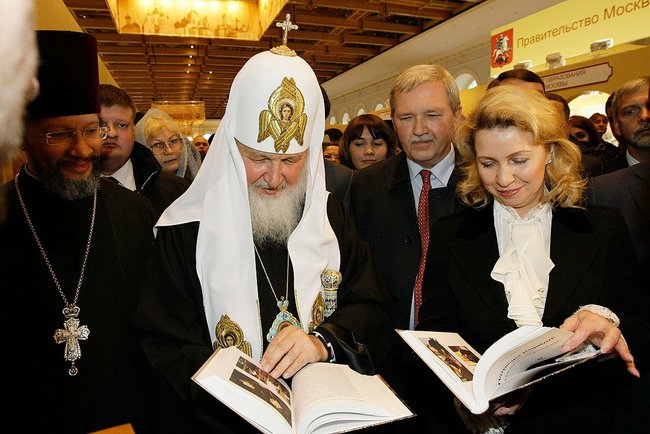 http://www.kremlin.ru/media/events/photos/big/41d2bc5c7a560fc7b9fb.jpg